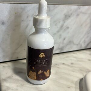 Ashley Black deluxe serum... BRAND NEW full size
